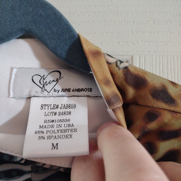 June By June Ambrose Sheath Funnel neck Gold Filigree Printed Dress Size Medium - Picture 5 of 6